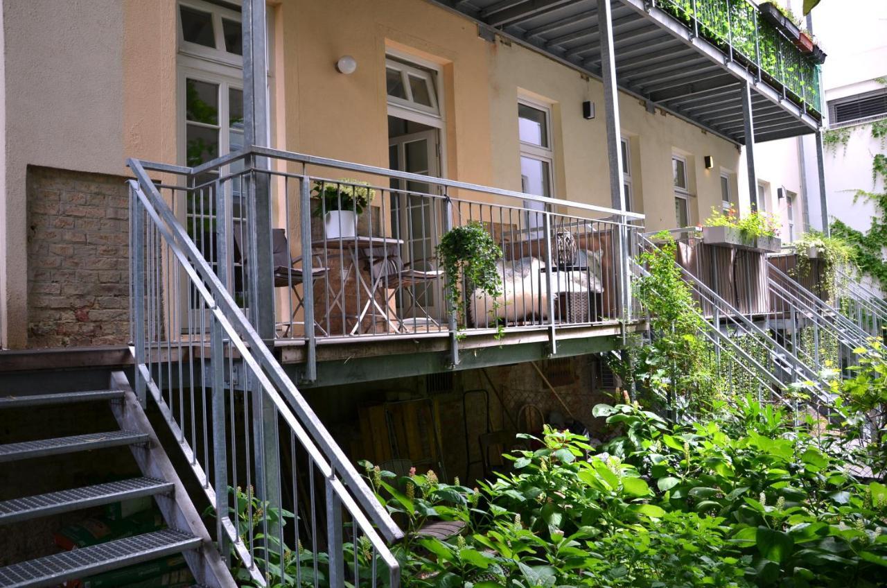 Central Vienna Apartment With Garden View Exterior photo